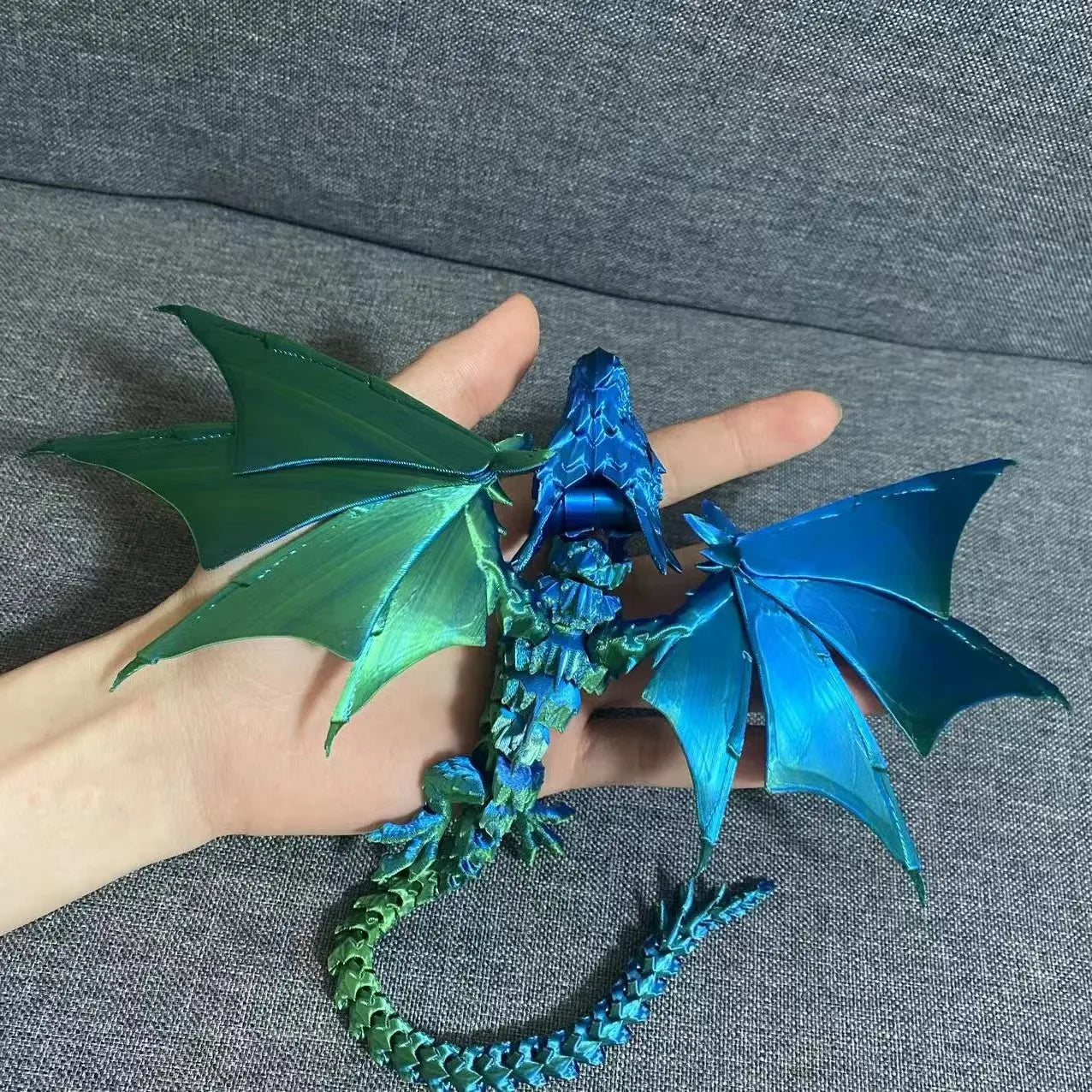 Flying Dragon with Joint Model – Creative Dragon Collectible & Aquarium/Home Decoration - Image 6