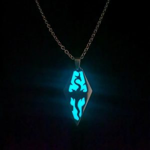 Glowing Luminous Dragon Pendant Necklace – Stainless Steel Glow-in-the-Dark Collar for Halloween & Gifts